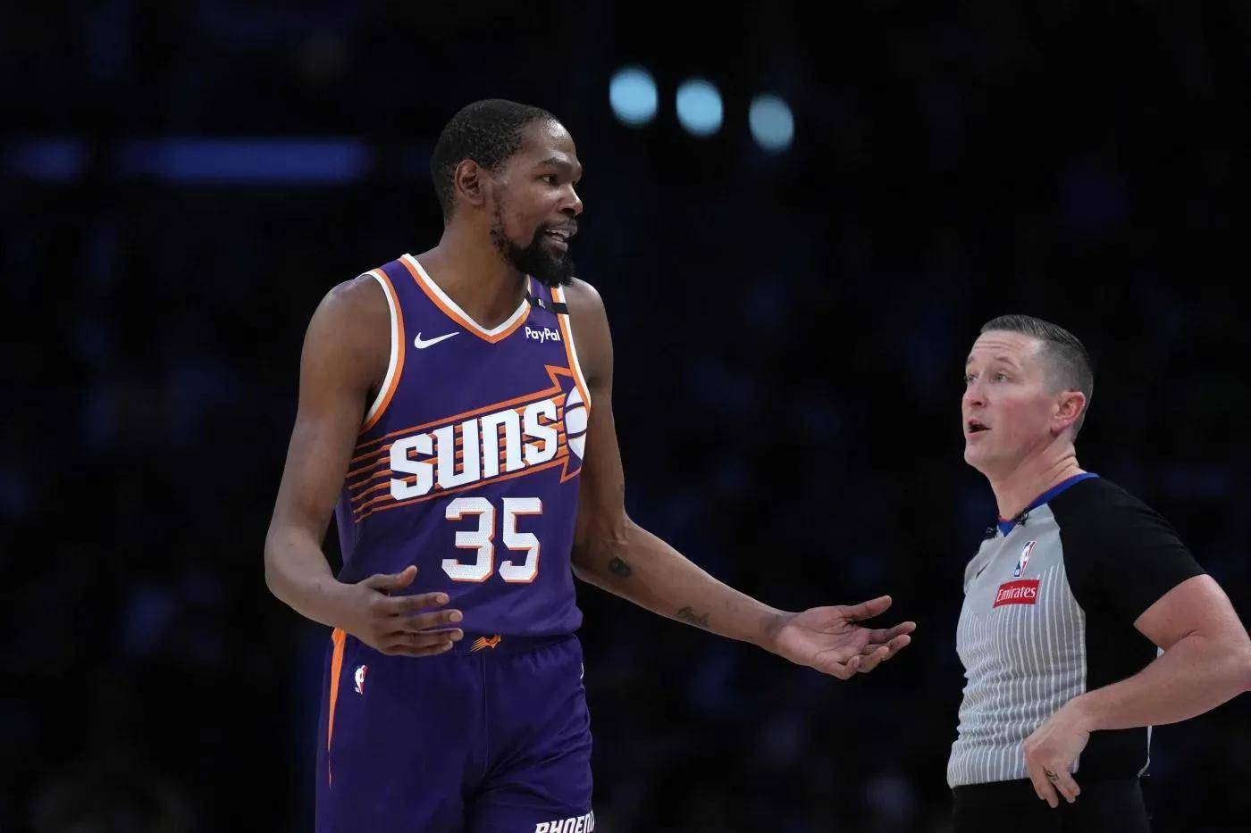 杜兰特在巴黎圣日耳曼比赛中逆转，大胜引发热议！